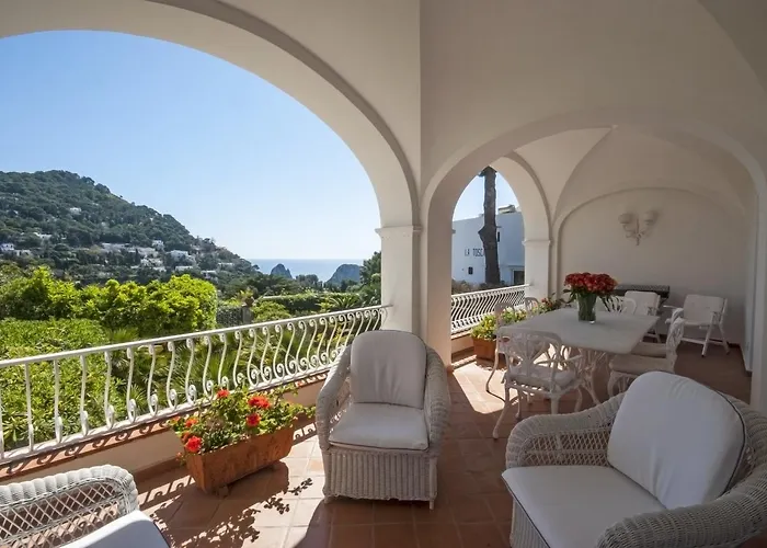 Carthusia דירה *